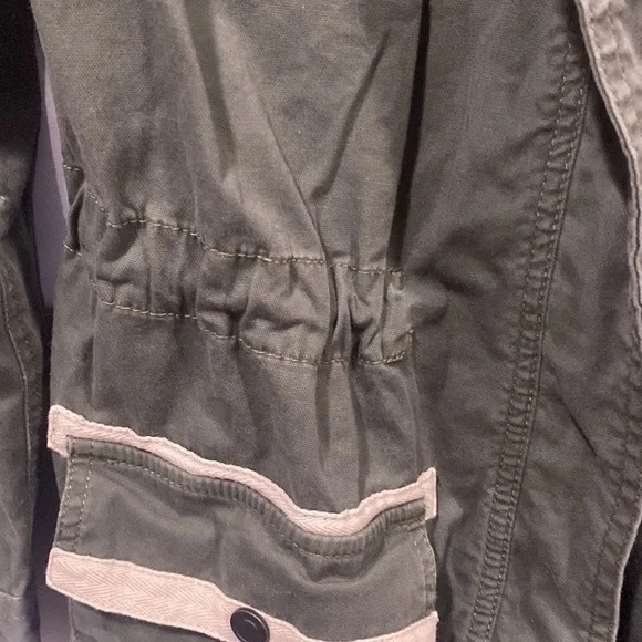 Women’s green jacket size small - Picture 4 of 6